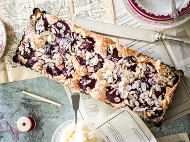 Plum torte