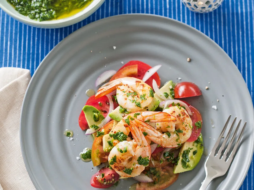 Barbecued prawns and heirloom tomato salad
