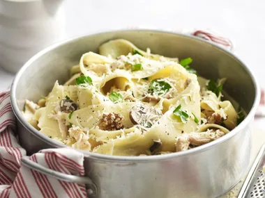 Pappardelle with chicken