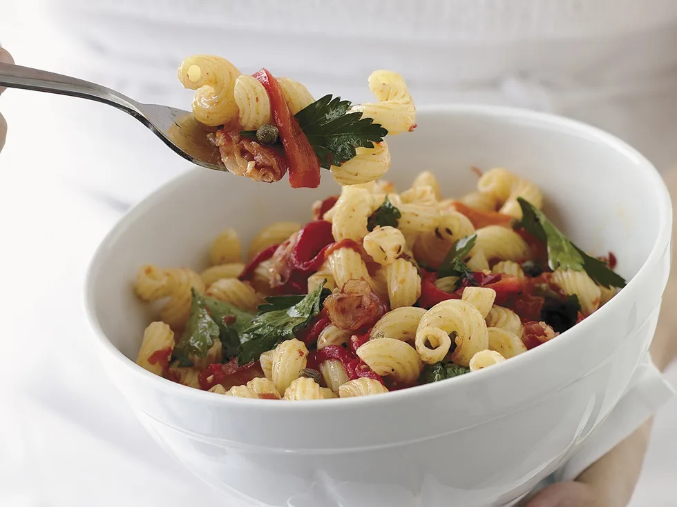 Capsicum and pancetta with cellentani