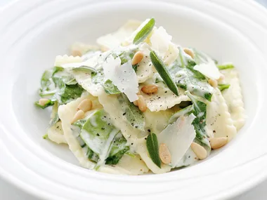 Ravioli with spinach and sage