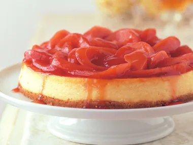 Vanilla cheesecake with poached quinces