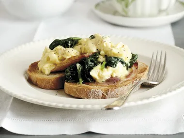 Spinach scrambled eggs