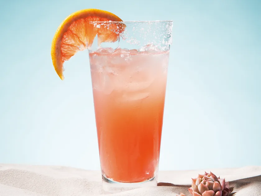 Paloma tequila cocktail