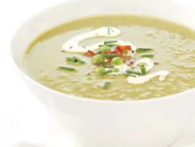 Spring pea, bacon and mint soup