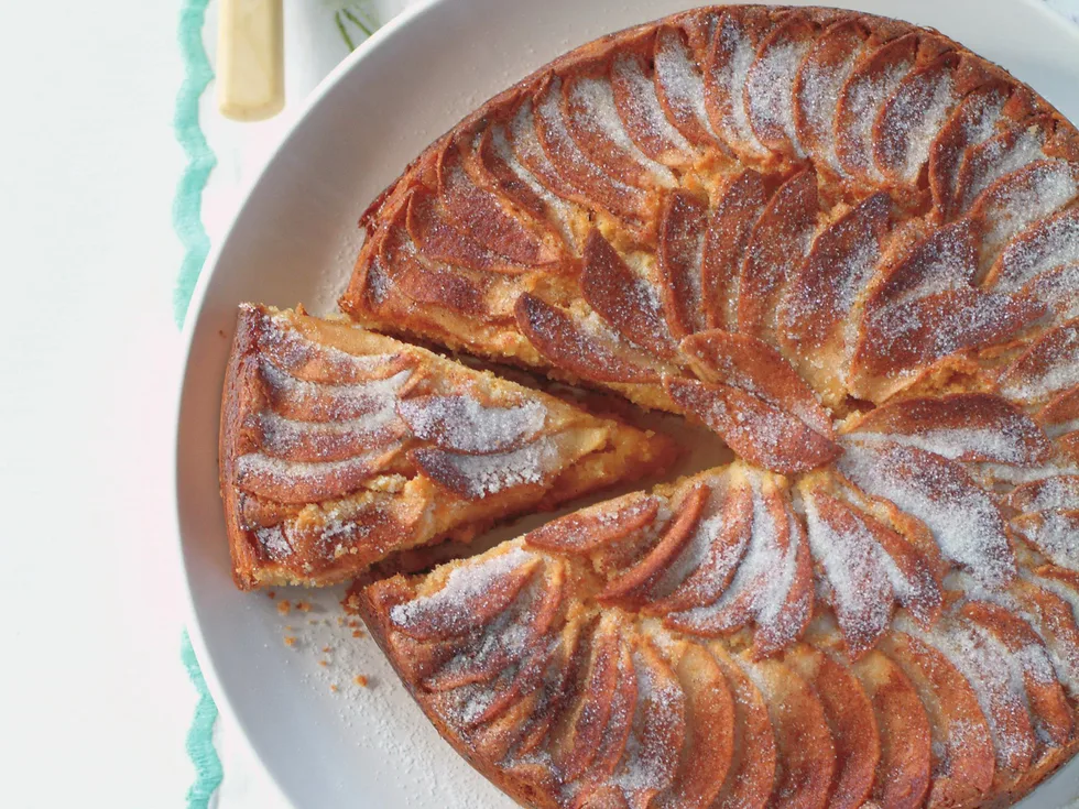 Apple and custard teacake