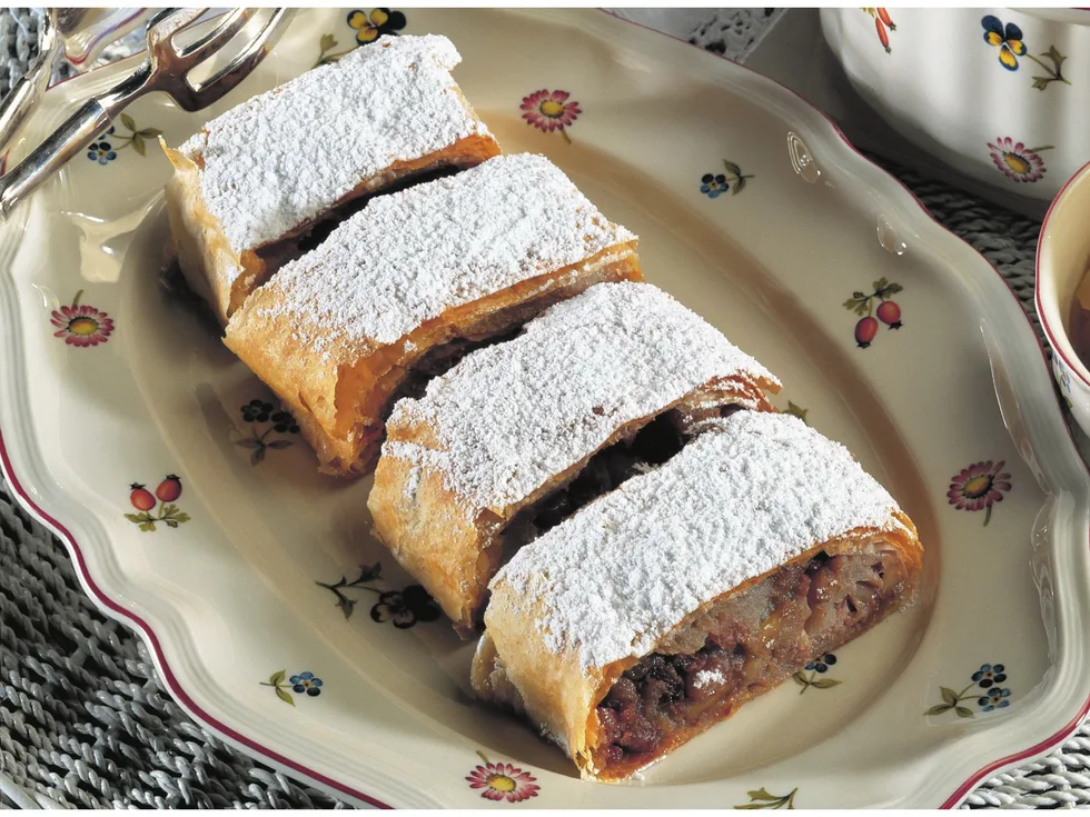 Apple strudel