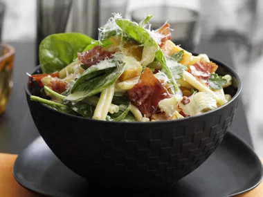 Creamy pumpkin, artichoke and prosciutto pasta