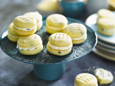 Passionfruit melting moments