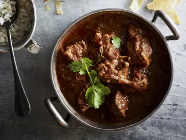Pork vindaloo with cucumber raita