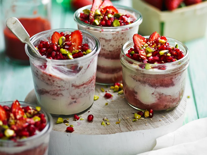 Strawberry halva mousse