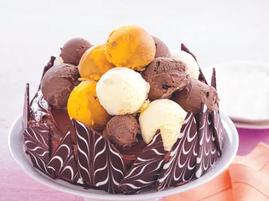 Brownie ice-cream cake