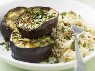 Thick roasted eggplant with spiced rice