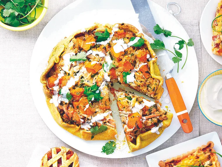 Curried chicken free-form tart