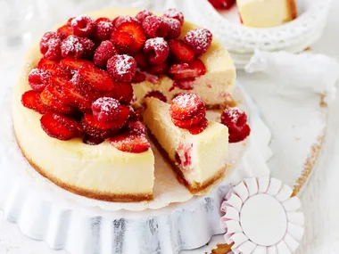 Raspberry and strawberry ricotta cheesecake
