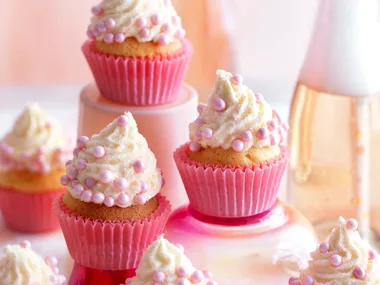 Champagne mini cupcakes