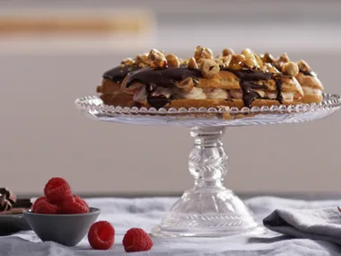 Raspberry cream eclairs