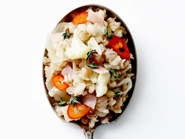 Barley, thyme and cauliflower pilaf