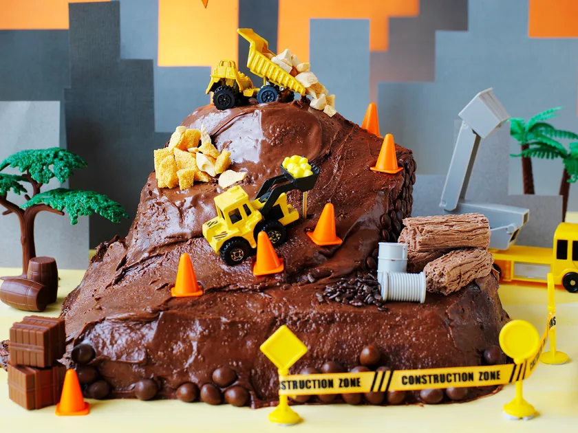 Heavy lifter road crew birthday cake