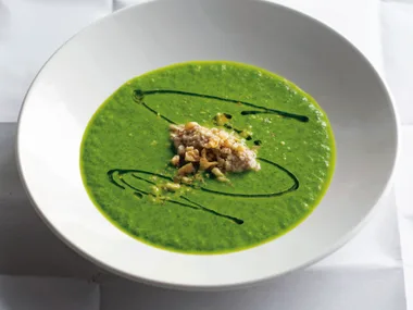 Green garlic and spinach soup with tarator