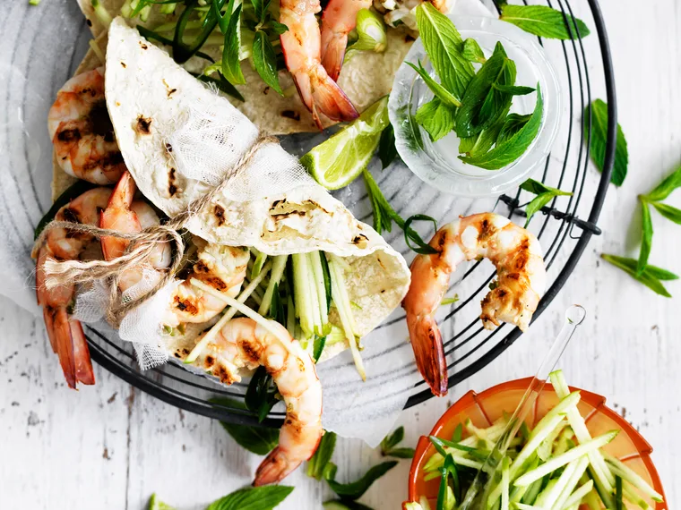 Chilli prawns with green apple salsa