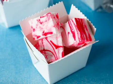 Marbled mint marshmallows