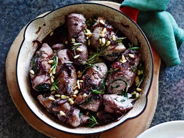 Pork braciole with currants and rosemary