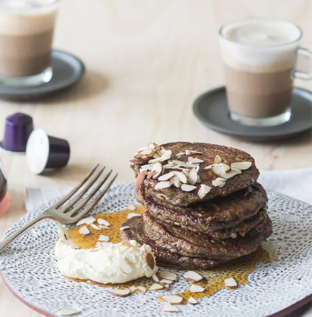 Oatmeal pancakes, mascarpone and maple syrup