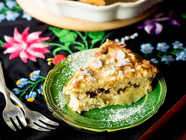 Russian apple cheesecake