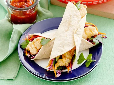 Grilled fish and coleslaw tacos