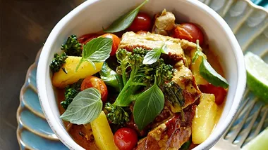 Yellow coconut duck curry