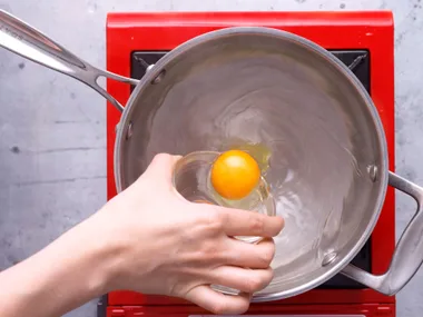 How to make perfect poached eggs
