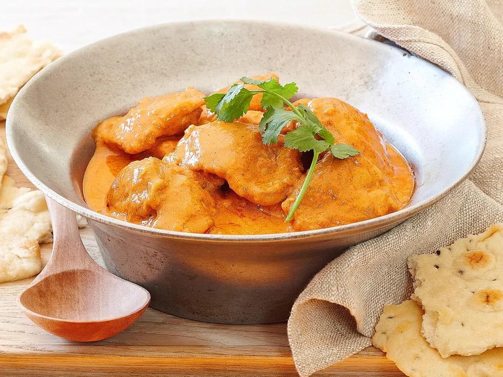 Slow-cooked butter chicken and tomato