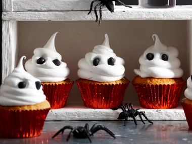 Ghost cakes