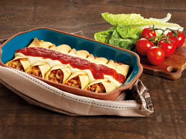 Easy and simple classic chicken enchiladas