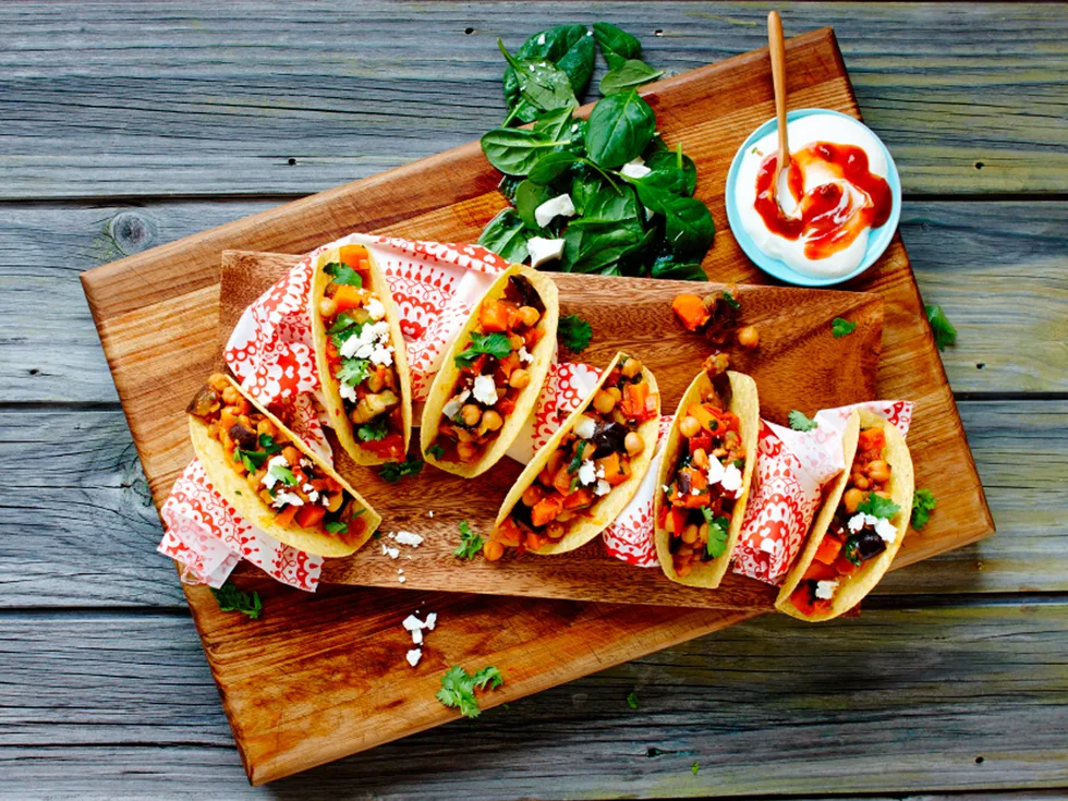 Quick and easy classic vegetarian tacos