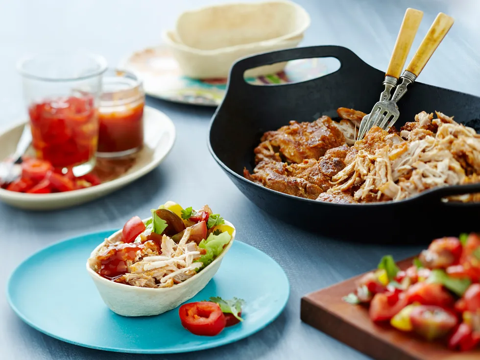 Old El Paso Shredded Chicken Stand n Stuff Soft Tacos with Jalapeno and Tomato Salsa Recipe