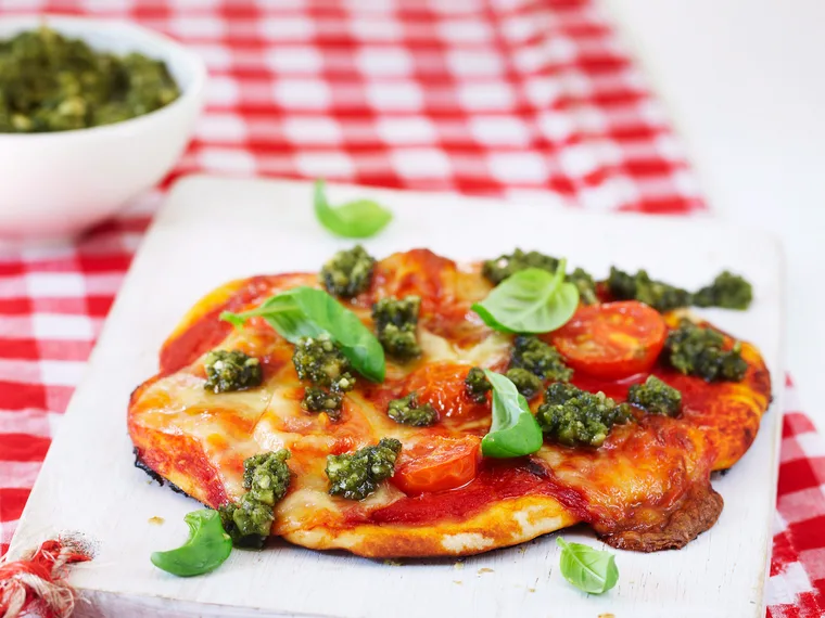 Salmon and pesto pizza