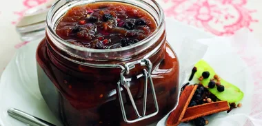 Green tomato pickle