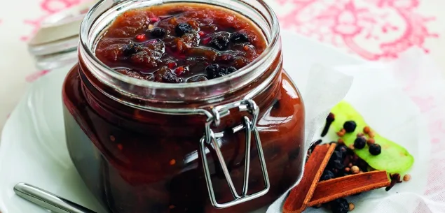 Green tomato pickle