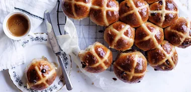 Hot cross buns
