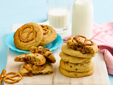 Peanut-choc pretzel cookies