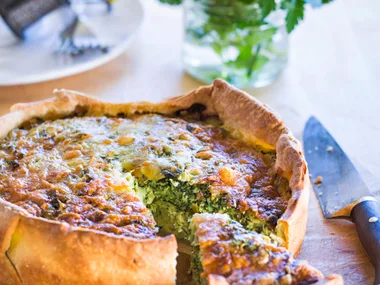 Kale and feta deep dish pie