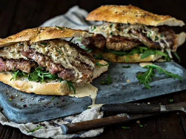 Campfire steak au Poivre sandwiches