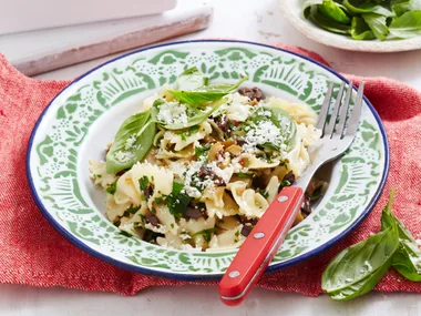 Kalamata olive and herb pasta