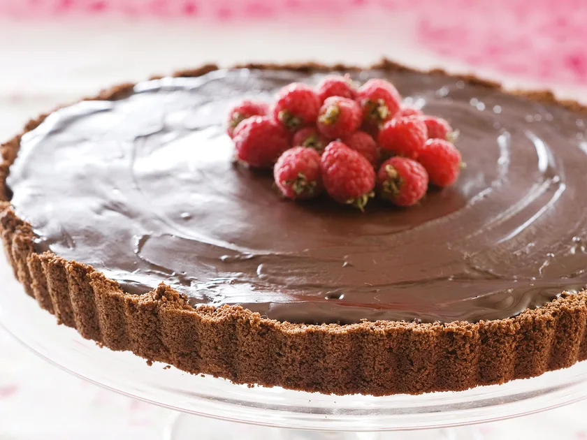 Raspberry & chocolate tart