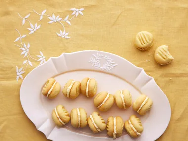 Lemon melting moments