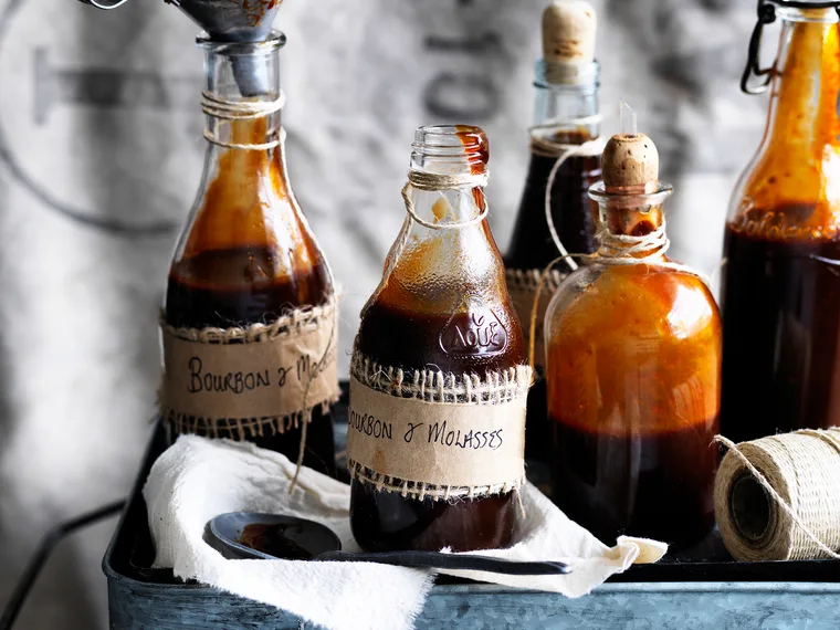 Bourbon molasses barbecue sauce