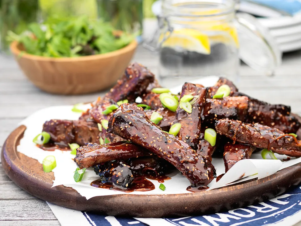 Sticky Sesame Ginger Ribs
