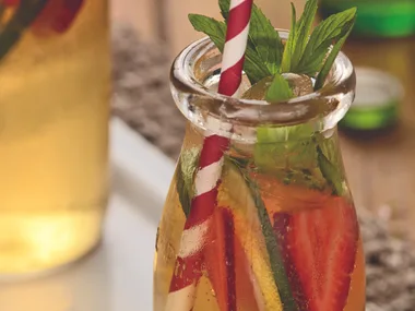 Apple garden fizz